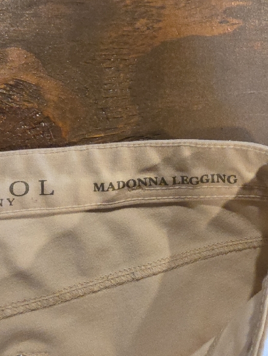 Liverpool Slim Straight Pants in Light Cream Textured Knit - Picture 3 of 11